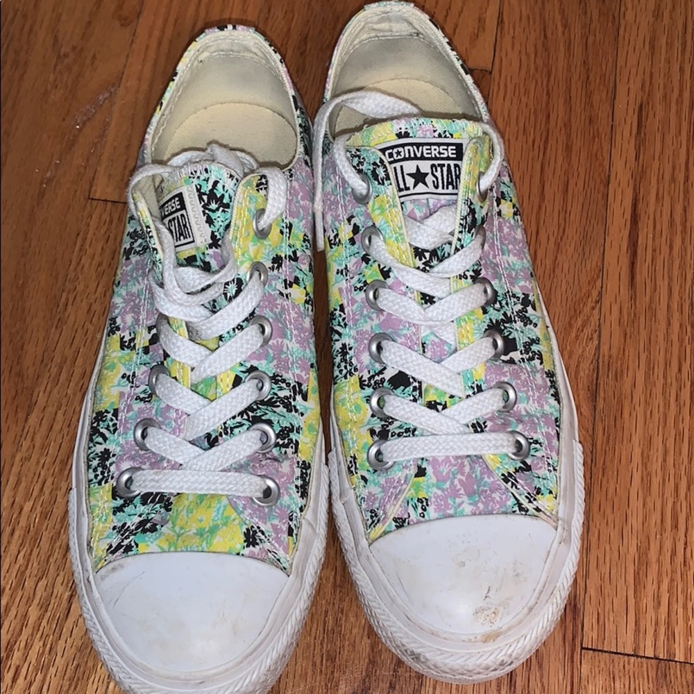flowered low top converse all star